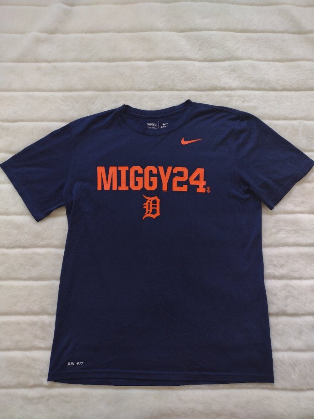 Nike Men's T-Shirt Miguel Cabrera Miggy 24 Dri-Fit Size Large Blue
